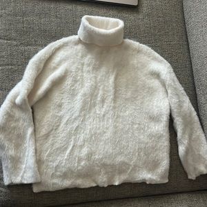 Girls soft sweater